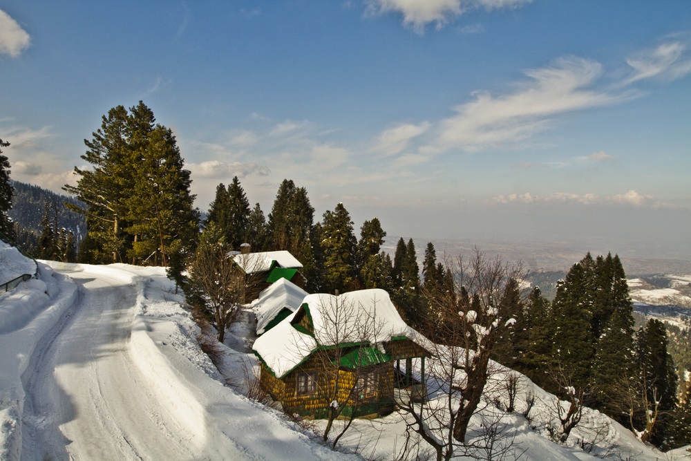 tourist places of kashmir in hindi